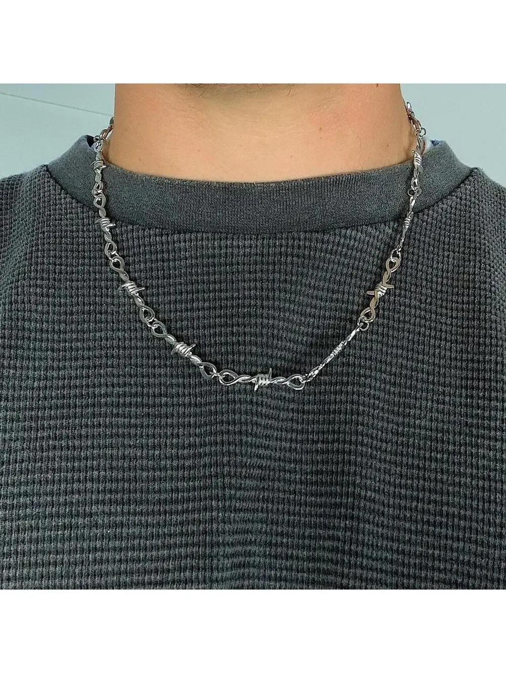 Y2k barbwire opium punk style necklace. Cool design. Nice quality. Chain is